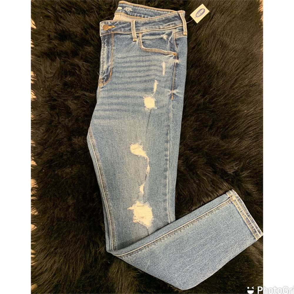 Old Navy Mid-Rise Distressed Skinny Jeans